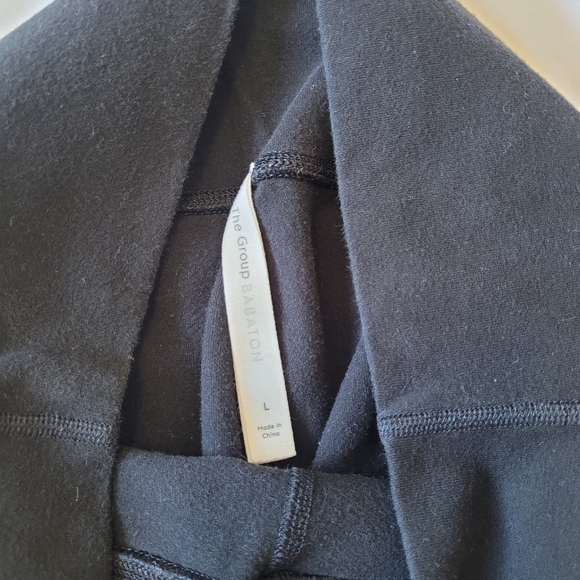 Aritzia large leggings black - Picture 3 of 4